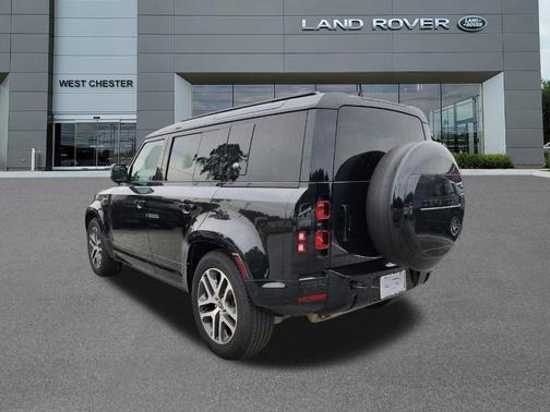 2024 Land Rover Defender P400 X-Dynamic SE