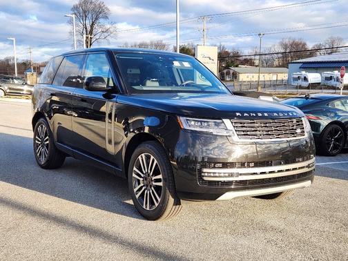 2026 Land Rover Range Rover SE