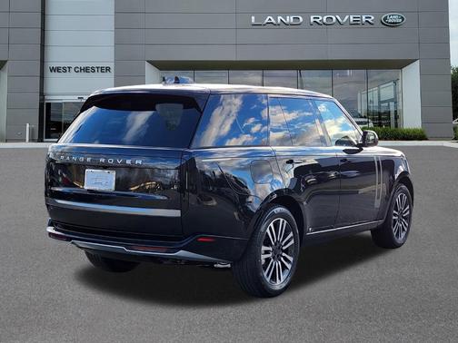 2026 Land Rover Range Rover SE