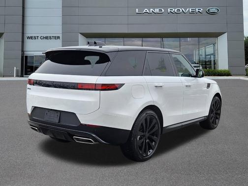 2026 Land Rover Range Rover Sport SE