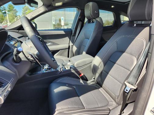 Fuji White 2024 Jaguar E-PACE P250 R-Dynamic SE