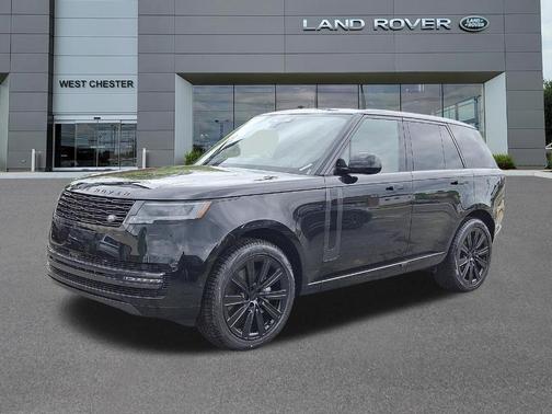 Santorini Black 2026 Land Rover Range Rover P400 SE