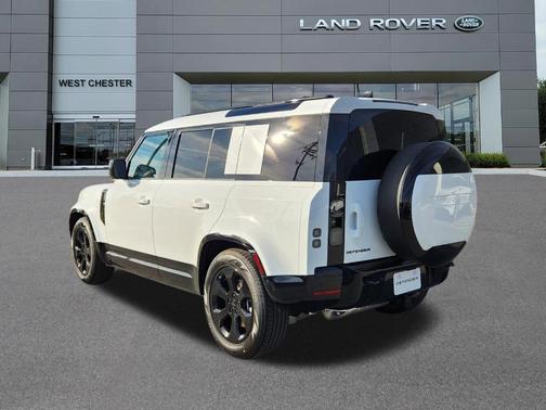 Fuji White 2026 Land Rover Defender P400 X-Dynamic SE