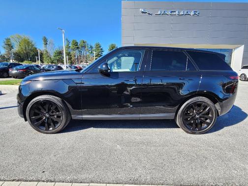 2024 Land Rover Range Rover Sport SE