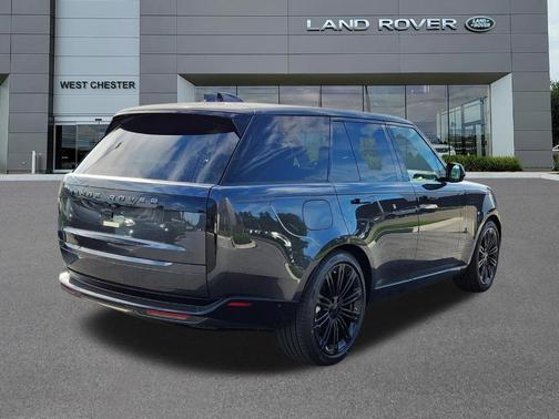 Carpathian Grey 2026 Land Rover Range Rover P400 SE