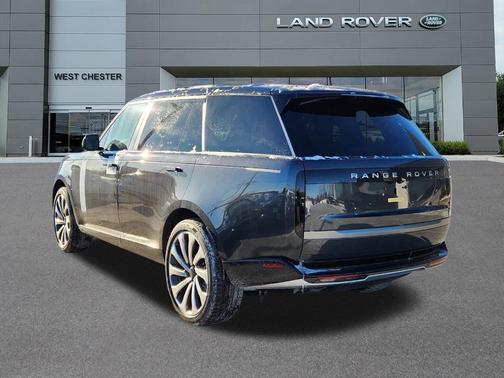 2026 Land Rover Range Rover P530 SE 7 Seat