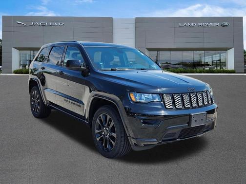Black 2019 Jeep Grand Cherokee Altitude
