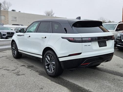 2026 Land Rover Range Rover Velar P250 Dynamic SE