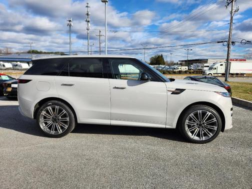 2026 Land Rover Range Rover Sport 5.0L Supercharged Dynamic