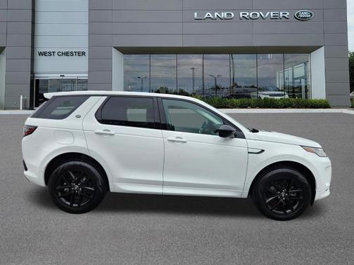 Fuji White 2025 Land Rover Discovery Sport S