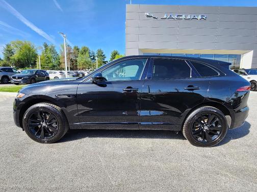 2025 Jaguar F-PACE P250 R-Dynamic S