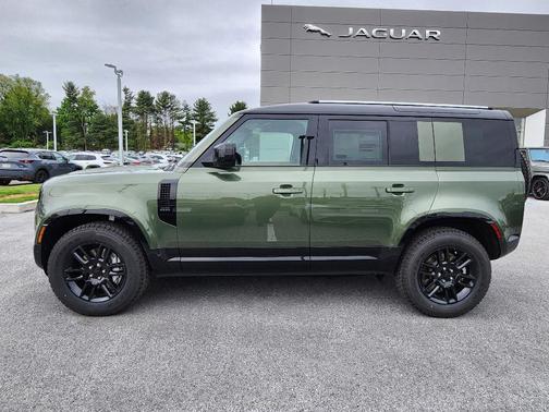 Woolstone Green 2026 Land Rover Defender P400 X-Dynamic SE