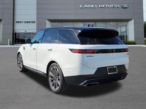 Fuji White 2023 Land Rover Range Rover Sport SE