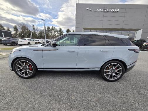 2025 Land Rover Range Rover Velar P250 Dynamic SE