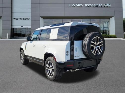 Fuji White 2026 Land Rover Defender P400 X-Dynamic SE