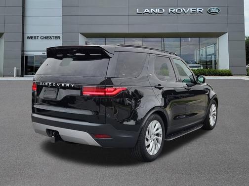 2024 Land Rover Discovery P300 S
