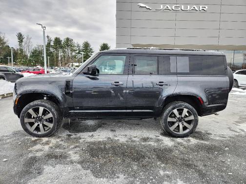 2026 Land Rover Defender 