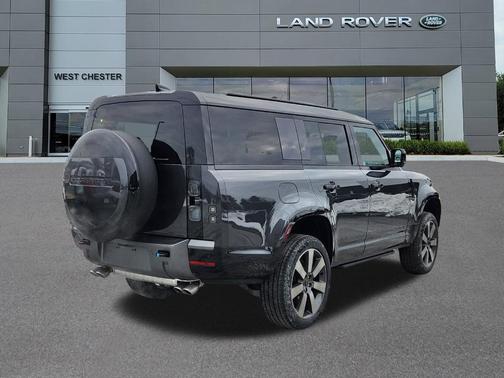 2026 Land Rover Defender 
