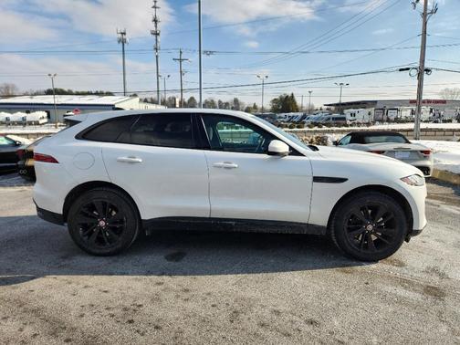 2023 Jaguar F-PACE S