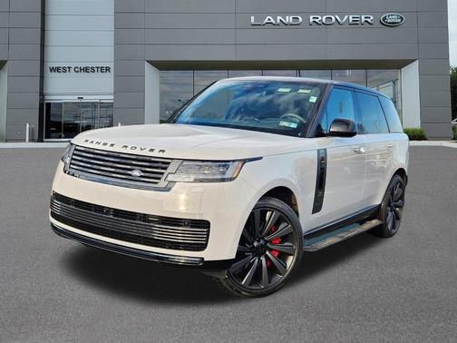 2026 Land Rover Range Rover P615 SV