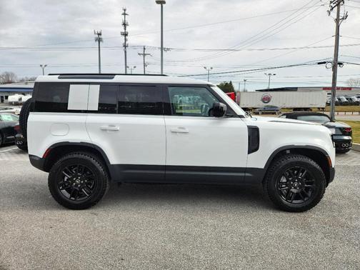 2025 Land Rover Defender P400 S