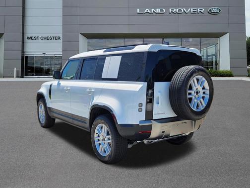 Fuji White 2026 Land Rover Defender P300 S