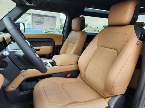 2025 Land Rover Defender P400 X-Dynamic SE