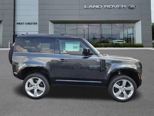 2025 Land Rover Defender P400 X-Dynamic SE