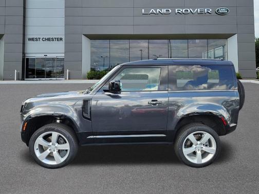 2025 Land Rover Defender P400 X-Dynamic SE