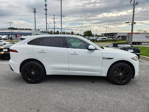 2024 Jaguar F-PACE P250 R-Dynamic S