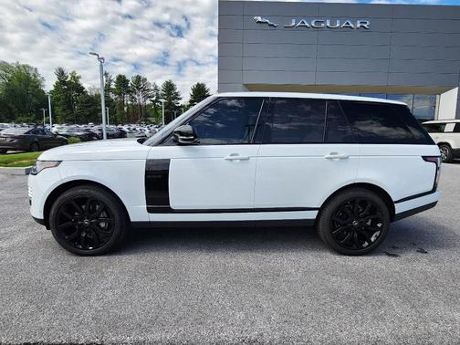 Fuji White 2020 Land Rover Range Rover Base