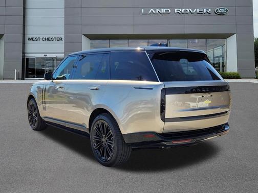 Batumi Gold 2026 Land Rover Range Rover P530 SE 7 Seat