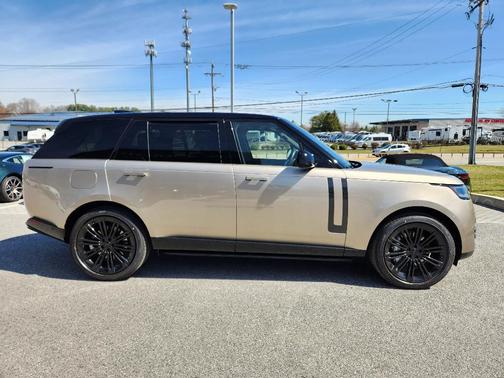 Batumi Gold 2026 Land Rover Range Rover P530 SE 7 Seat