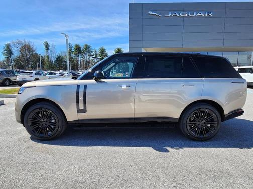 Batumi Gold 2026 Land Rover Range Rover P530 SE 7 Seat