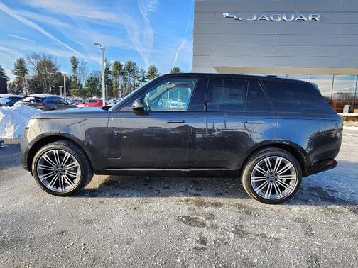 2025 Land Rover Range Rover P400 SE