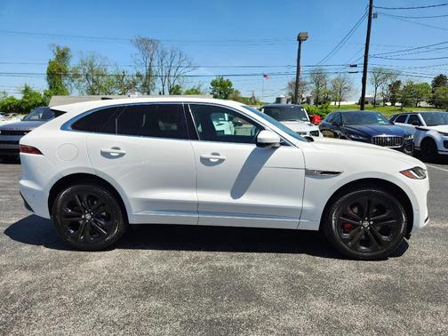 2024 Jaguar F-PACE P400 R-Dynamic S
