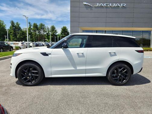 Fuji White 2023 Land Rover Range Rover Sport SE Dynamic