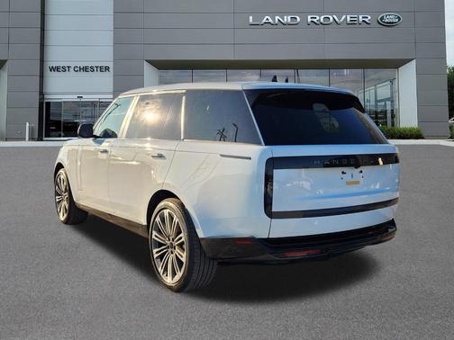 2026 Land Rover Range Rover P400 SE 7 Seat