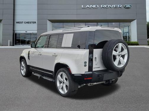 2026 Land Rover Defender 110 X-Dynamic SE