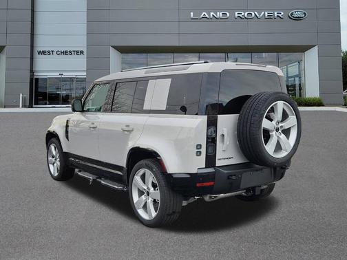 2026 Land Rover Defender 110 X-Dynamic SE