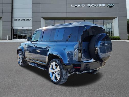 2026 Land Rover Defender 110 X-Dynamic SE