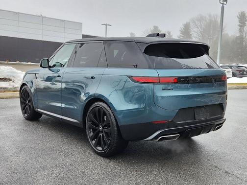 2024 Land Rover Range Rover Sport SE