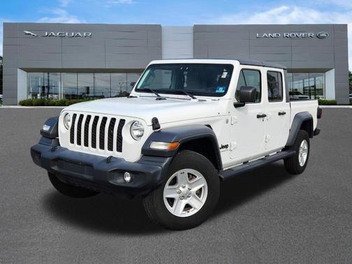 White 2020 Jeep Gladiator Sport