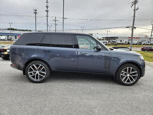 2024 Land Rover Range Rover P400 SE
