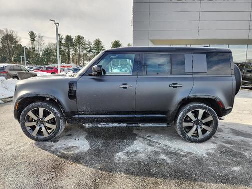 2026 Land Rover Defender 110 V8