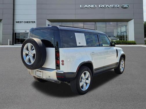 Fuji White 2024 Land Rover Defender P400 S