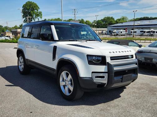 Fuji White 2024 Land Rover Defender P400 S