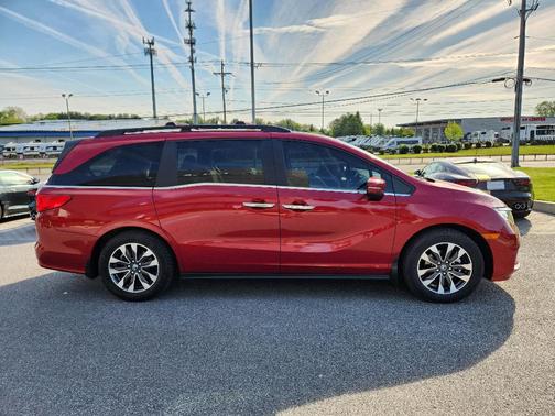Red 2024 Honda Odyssey EX-L