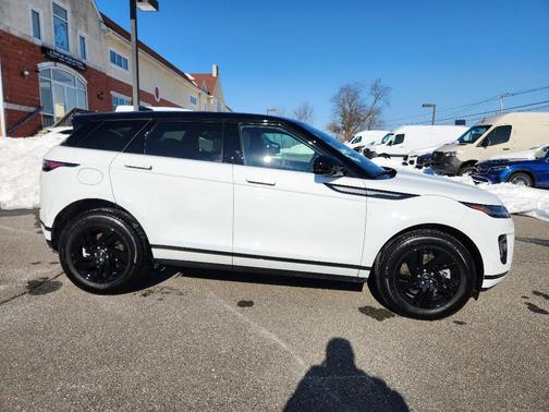 2026 Land Rover Range Rover Evoque Core S