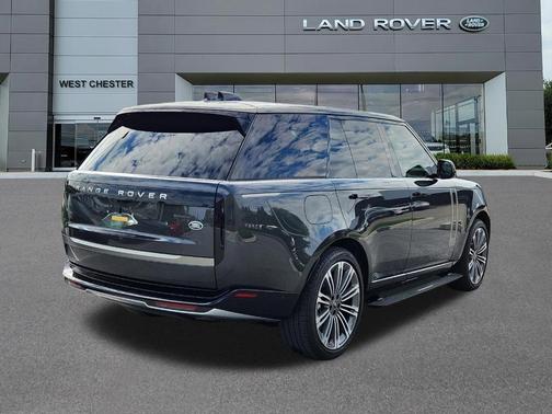 Carpathian Grey 2023 Land Rover Range Rover P530 SE